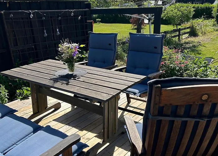 Mysigt Rum Med Hotellkaensla Och Solig Uteplats