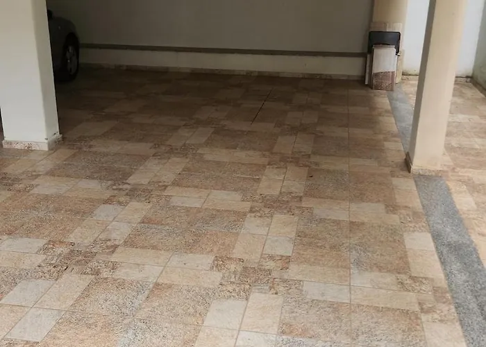 Apartamento com 3 quartos, 2 banheiros e 2 vagas de garagem