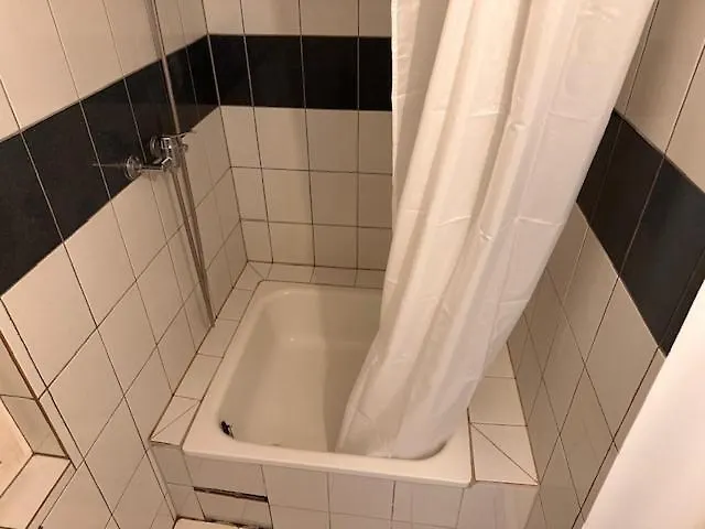 2 Zimmer Appartment für 3 Personen mit Küche und Duschbad