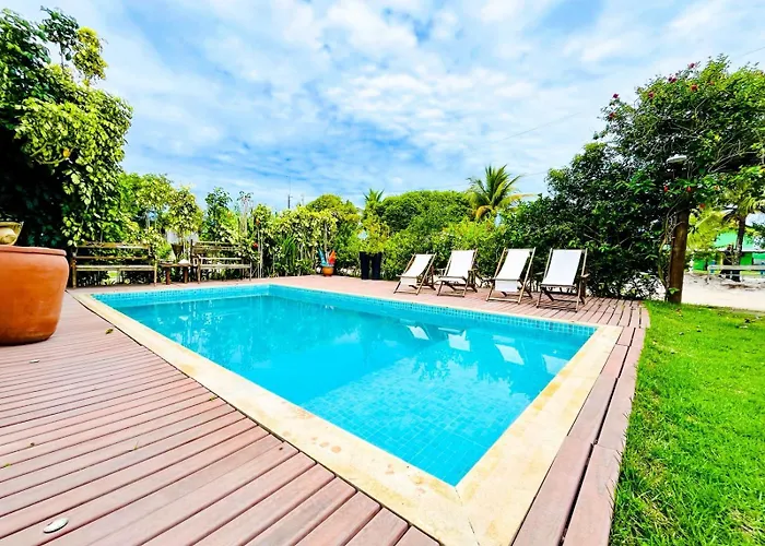 Residencial Orta, 300 metros da Praia de Guaratiba