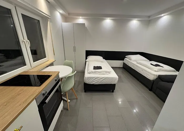 Studio Apartment Next To Airport