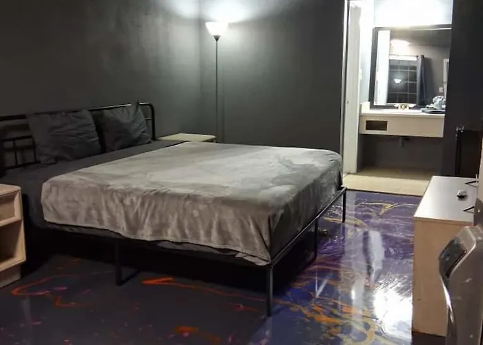 King Bed Hotel Room 255
