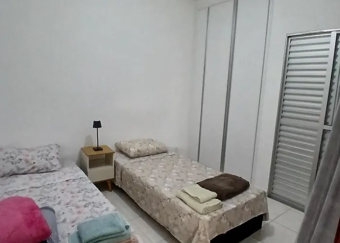 Apartamento de 2 quartos com 2 vagas de garagem