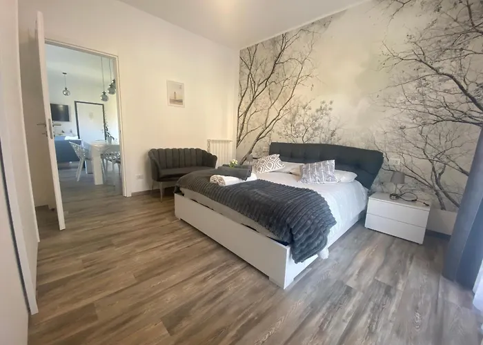 Lilly Garden Lago Lugano With Private Parking Garden And Air Conditioning