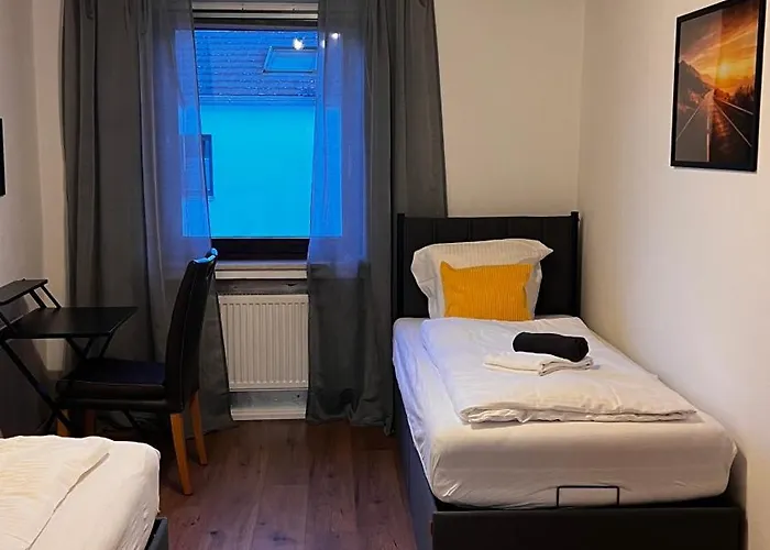NoSpeedLimit-Design Apartment-100qm-bis zu 8 Personen-Parkpatz