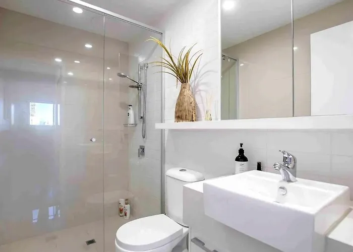 Modern Broadbeach Apartment City View
