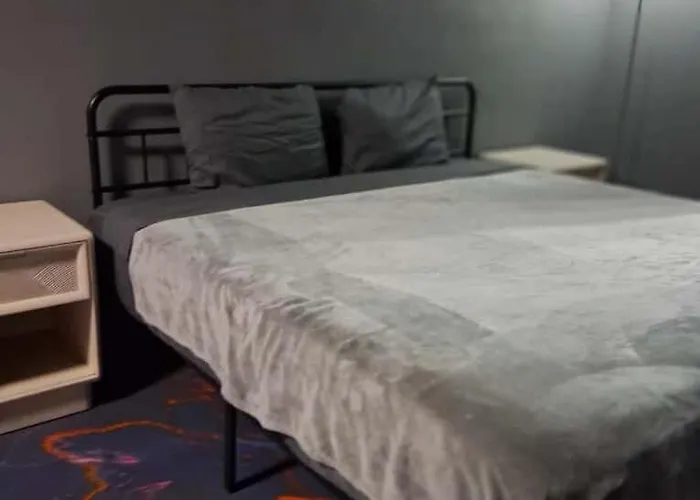 King Bed Hotel Room 255