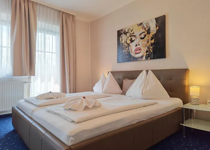 Hotel Karntnerhof Velden By S4Y