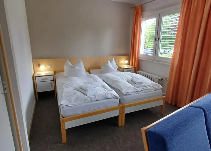 Hotel am Lärchenberg I Frühstück, WLAN, Parkplatz