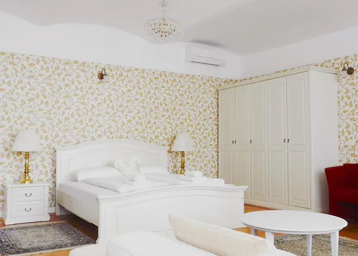 Allegro Hotel