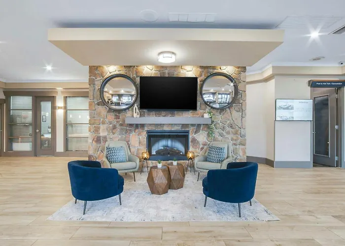 Sandman Hotel&Suites Kelowna