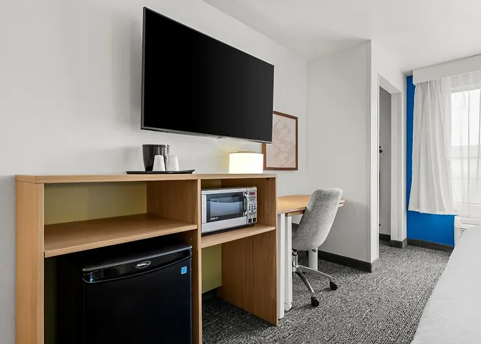 Spark By Hilton Pelham Birmingham I 65