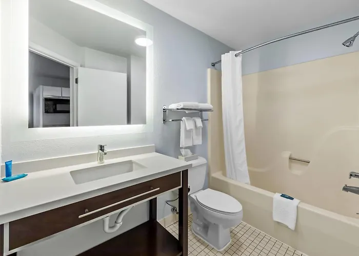 Mainstay Suites Cincinnati Blue Ash