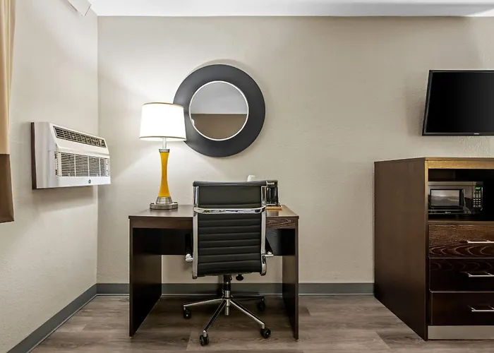 Super 8 By Wyndham Homewood Birmingham Area