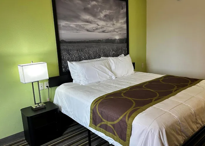 Super 8 By Wyndham Nebraska City