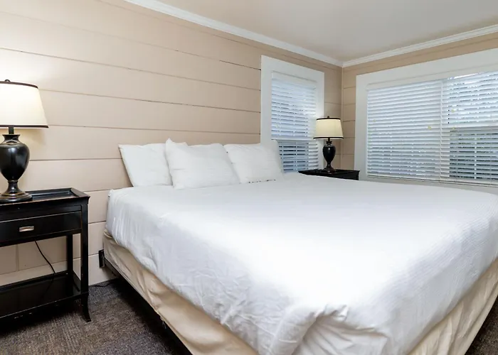 Ecola Creek Lodge