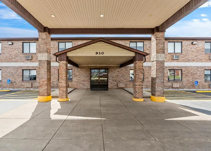 Super 8 By Wyndham Farmington