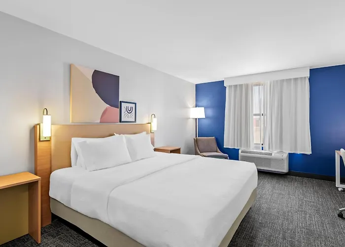 Spark By Hilton Shawnee