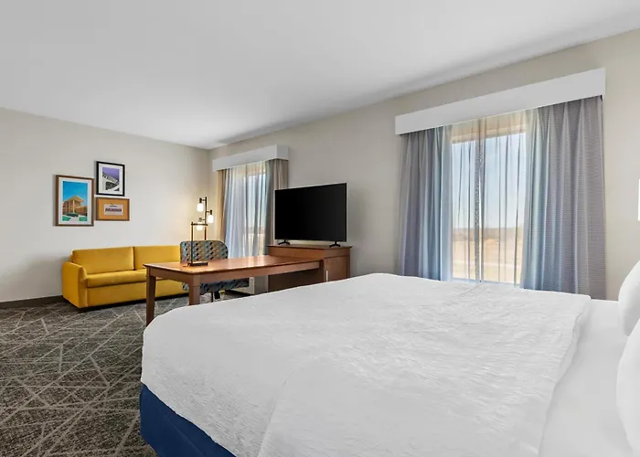 Hampton Inn & Suites Claremore