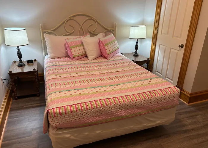 Hermann Crown Suites