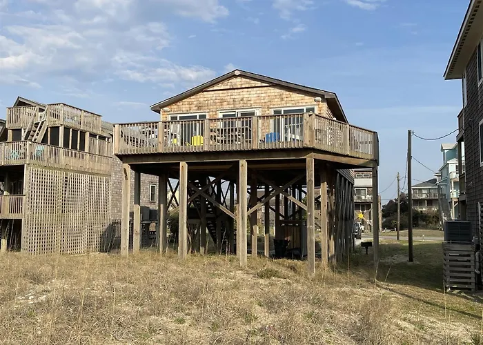 57151 Lighthouse Rd Home