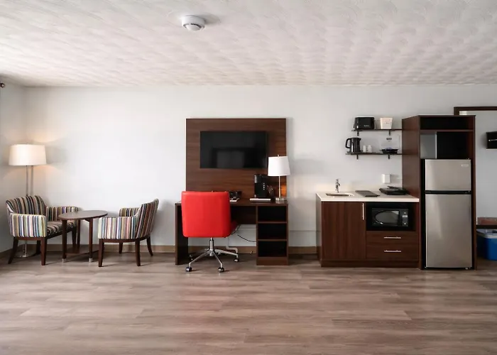 Travelodge By Wyndham Cochrane Ontario