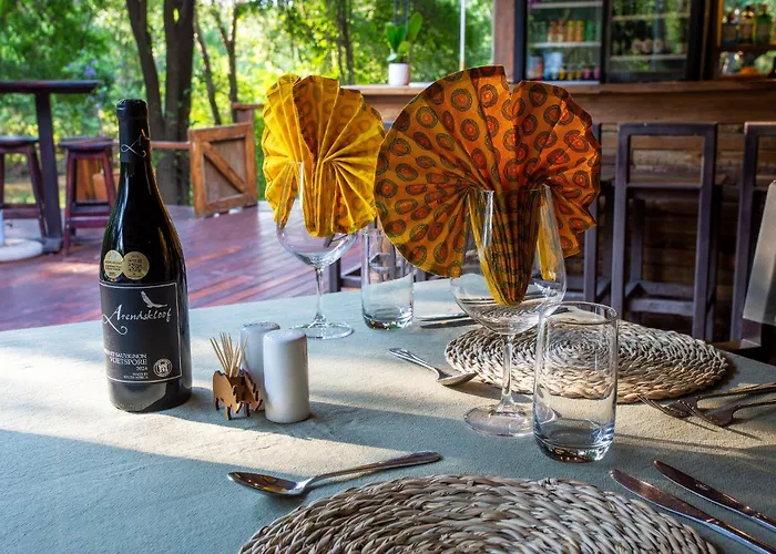 Kingfisher Creek Safari Lodge