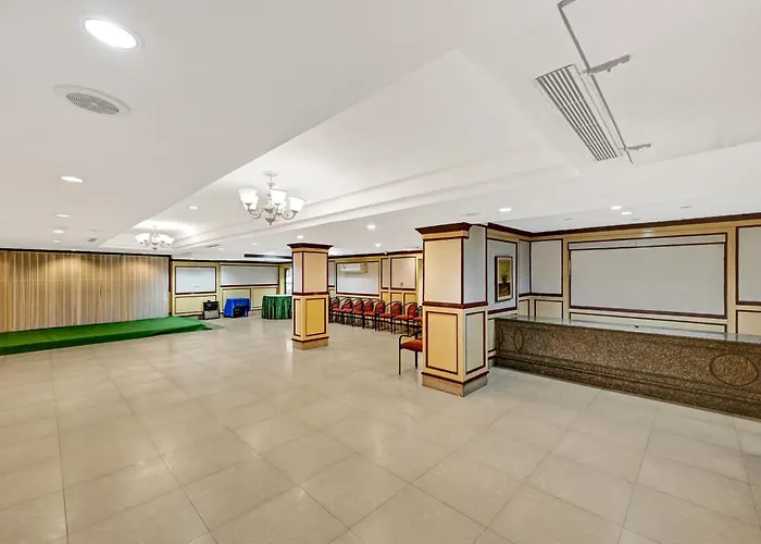 Belsons Taj Mahal Hotel