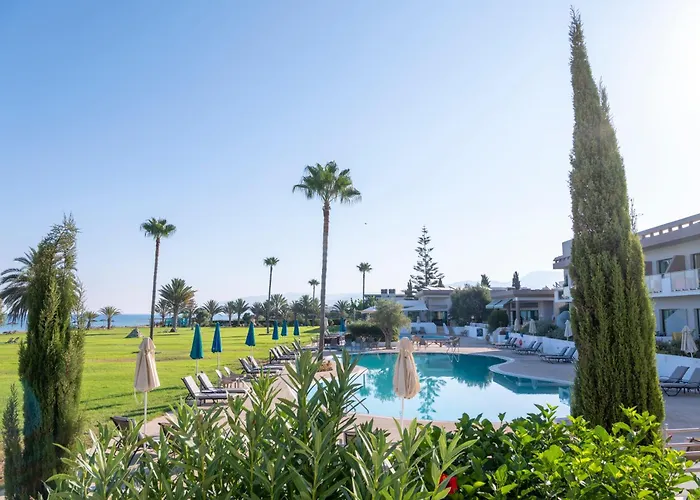 Natura Beach Hotel And Villas