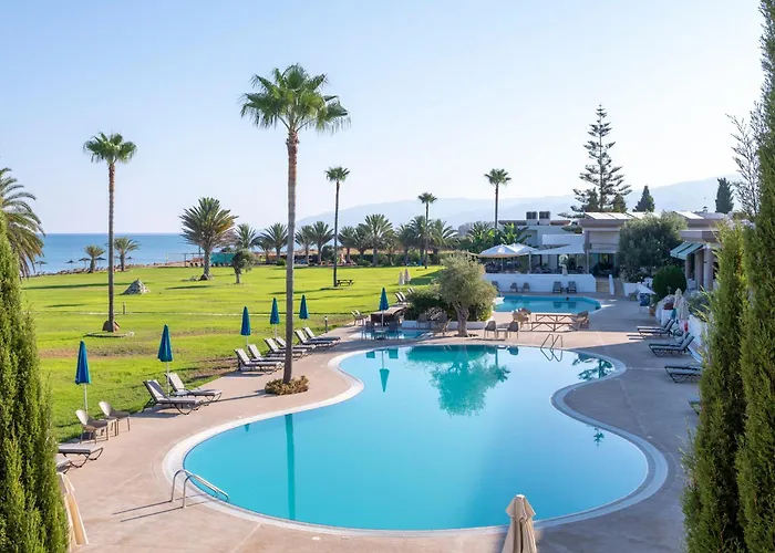 Natura Beach Hotel And Villas