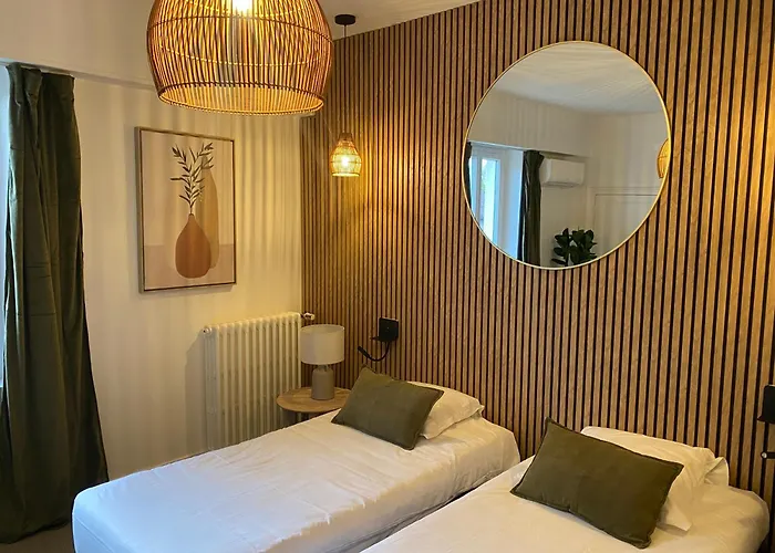 Hotel Quai Des Pontis