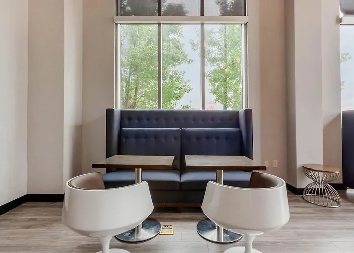 Cambria Hotel Denver International Airport