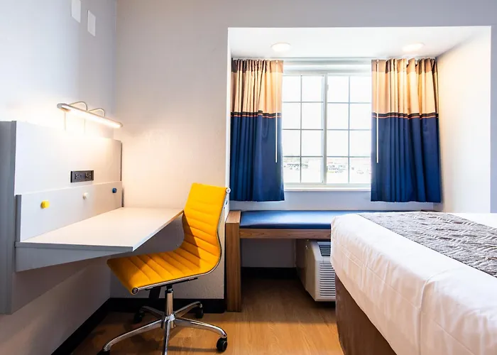 Microtel Inn & Suites By Wyndham London