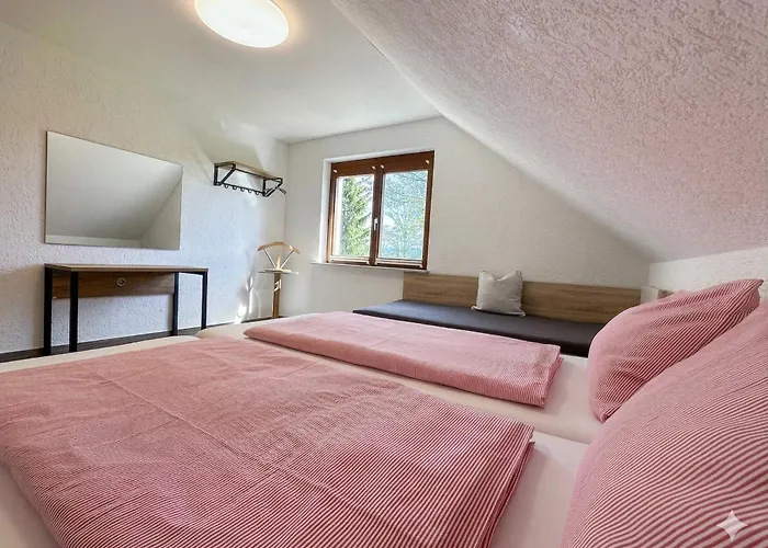 W-Apartments - Spacious Parking, Ev-Station, Washer & Private Garden