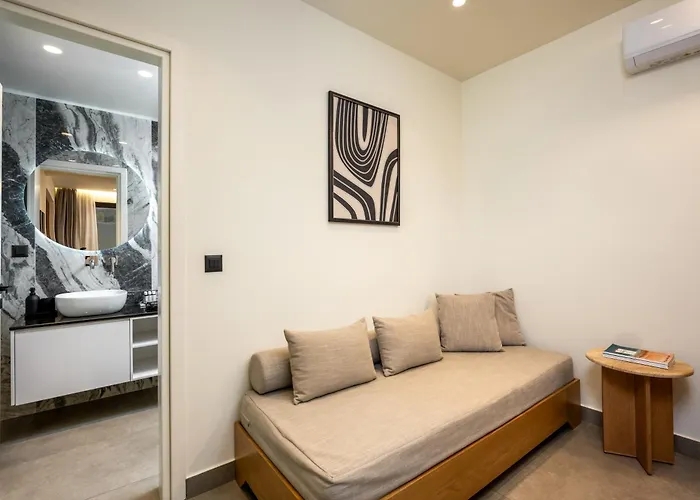 Monarco Executive Rooms