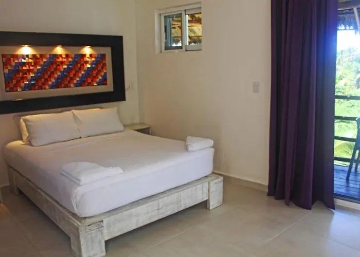 El Fuerte Beach Apartments