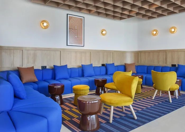 Holiday Inn Express Pamplona By Ihg