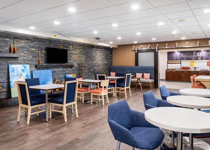Hampton Inn Auburn