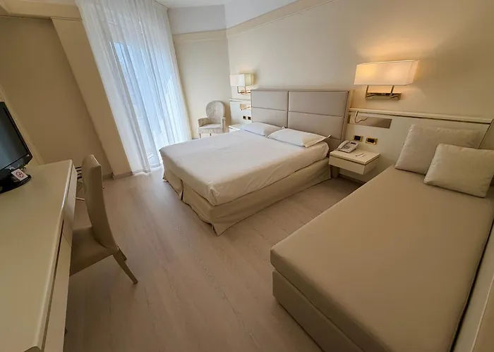 Hotel Bristol