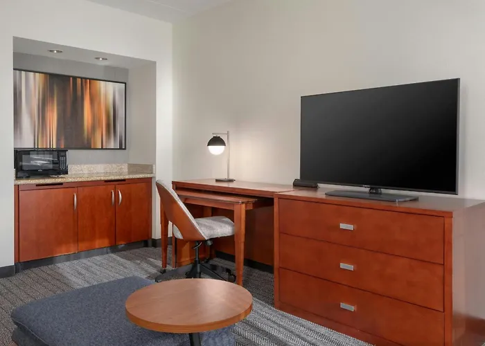 Courtyard By Marriott Boston Norwood/Canton