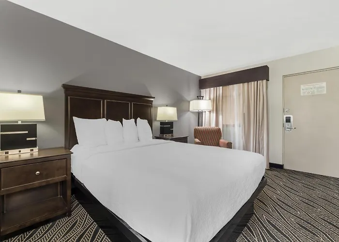 Best Western Braddock Inn