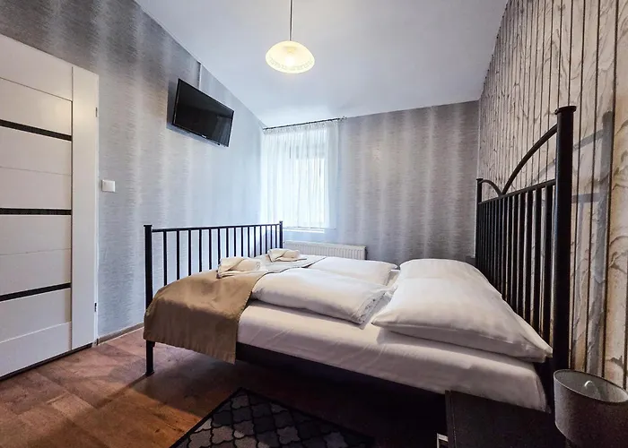 Hotel Komfort Inn - Dwor Hubertus