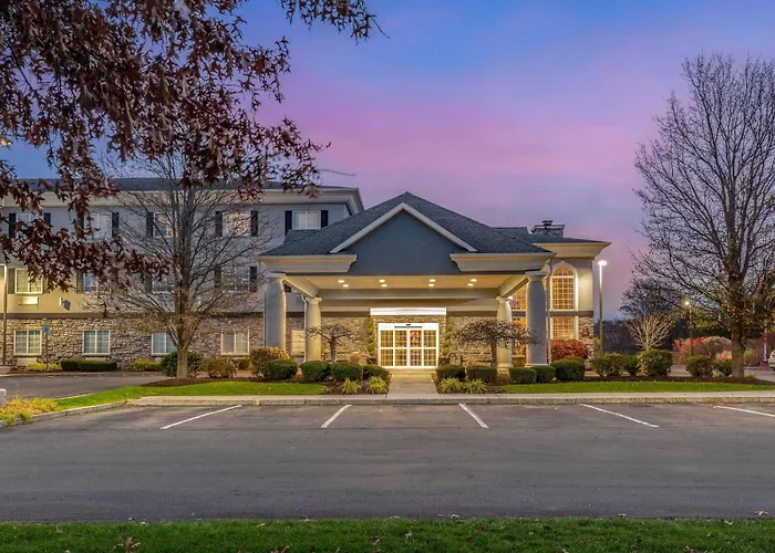Comfort Inn & Suites East Greenbush - Albany