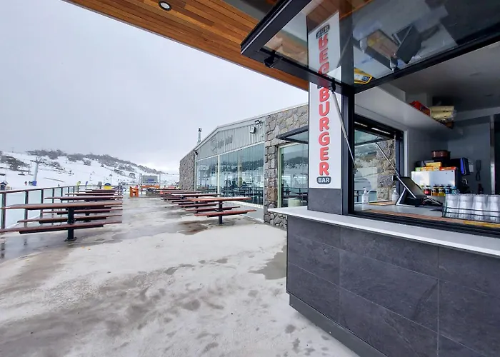 Smiggins Hotel & Chalet Apartments
