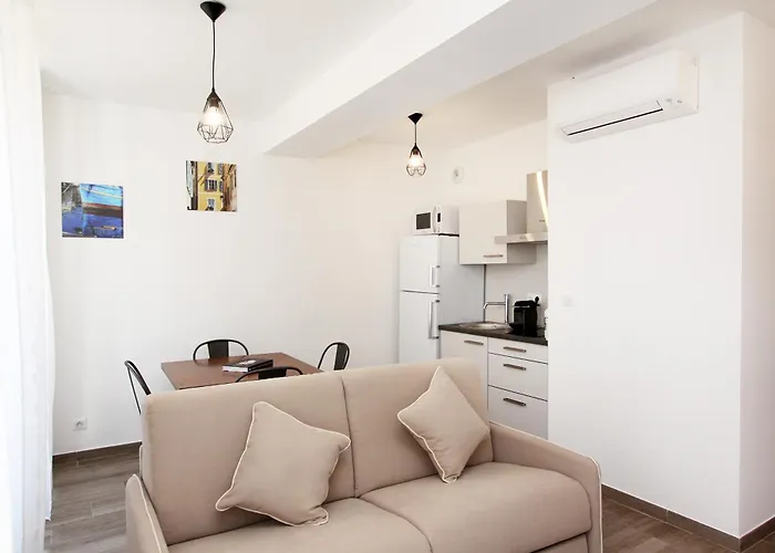 Appartements T2 Rue Conventionnel Chiappe, Quartier Citadelle Port