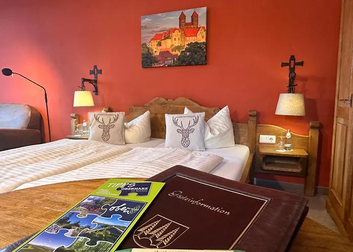 Waldhotel Auszeit Mit Restaurant & Cafe