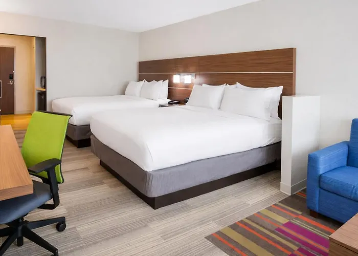 Holiday Inn Express And Suites Des Moines Downtown By Ihg