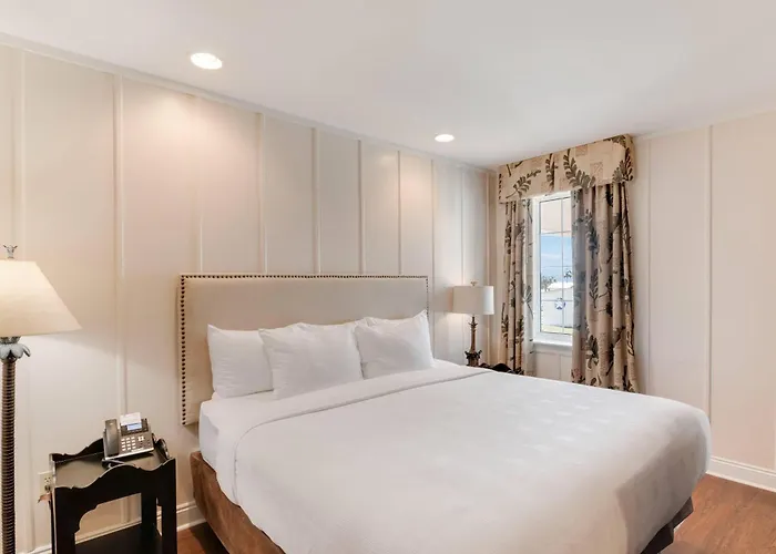 The Port Inn - Port St Joe, An Ascend Collection Hotel