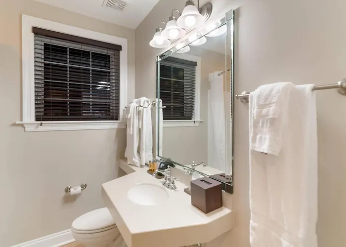 The Port Inn - Port St Joe, An Ascend Collection Hotel