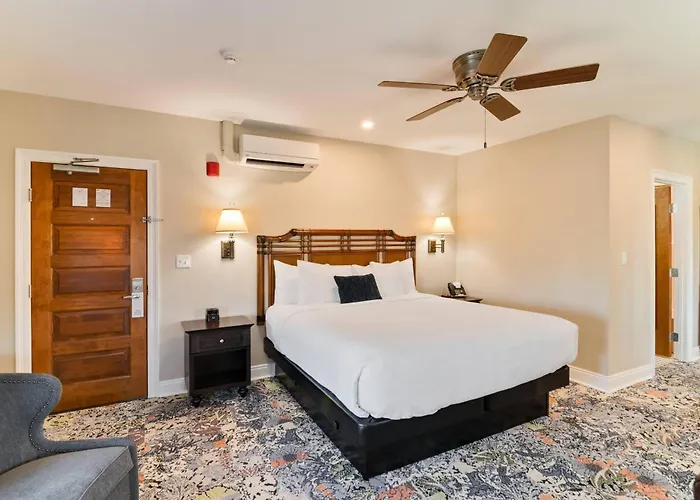 The Port Inn - Port St Joe, An Ascend Collection Hotel